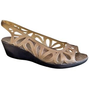 Crocs Adrina III Peep Toe Wedge Sandals Sz 8 Bronze Brown Slingback Jelly Shoes